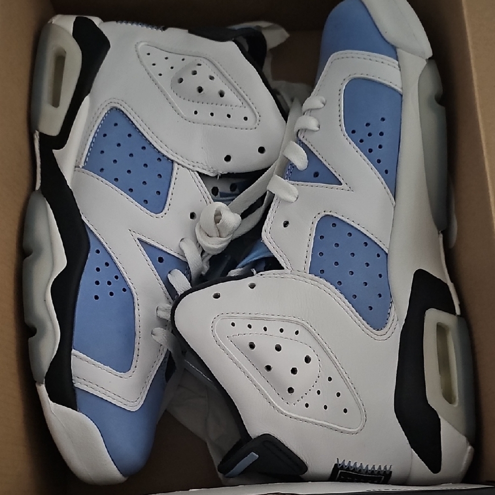 Nike Athletic Shoes - White and Blue